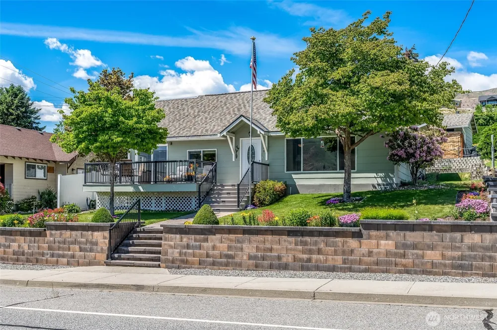 2548 Entiat Way Entiat, WA 98822