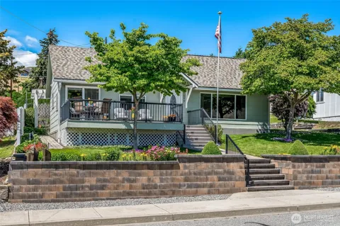 2548 Entiat Way
