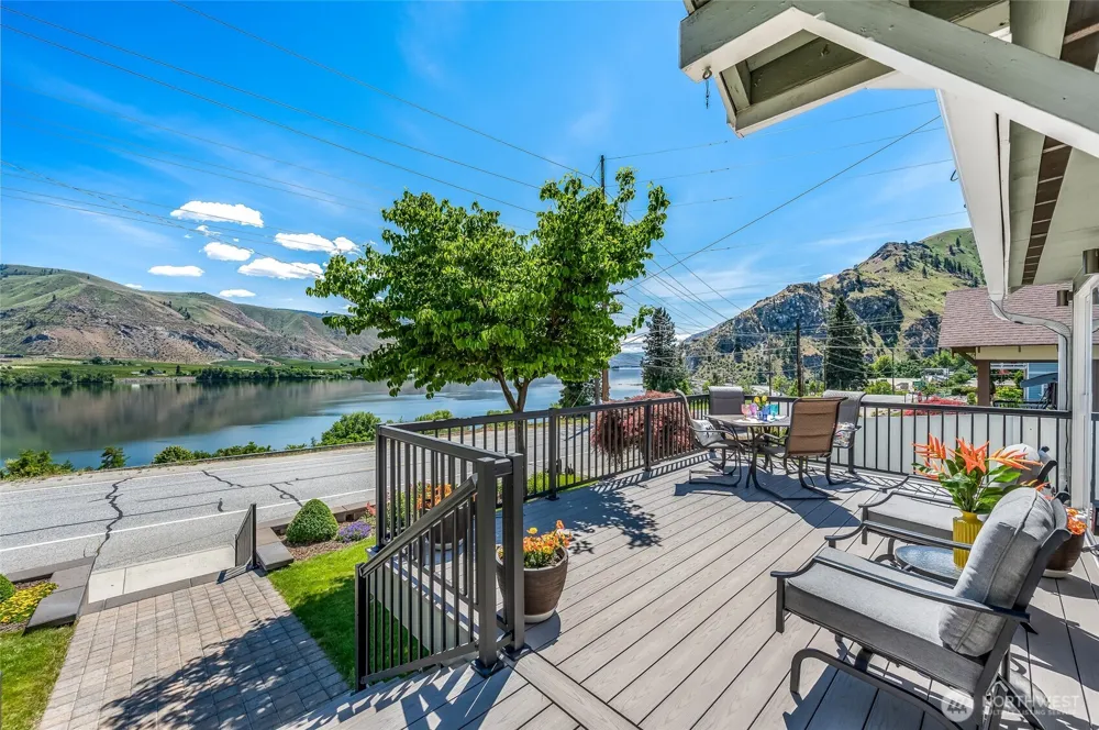 2548 Entiat Way Entiat, WA 98822