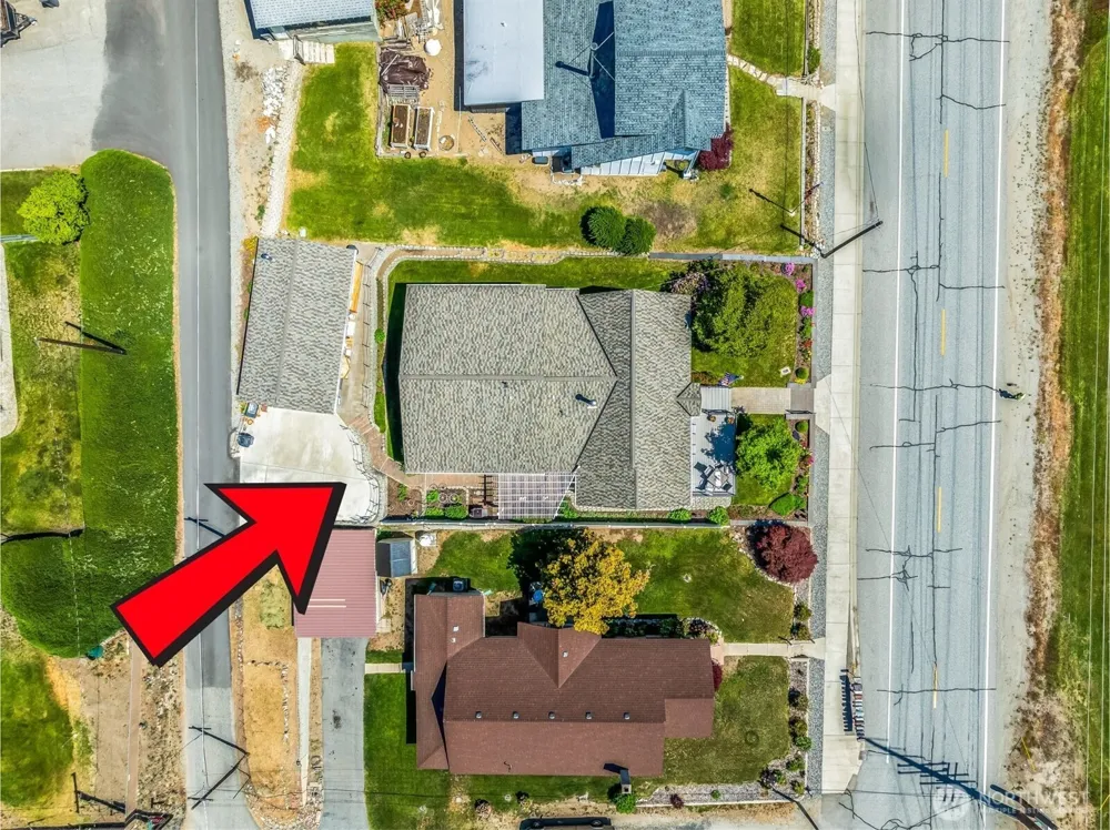 2548 Entiat Way Entiat, WA 98822