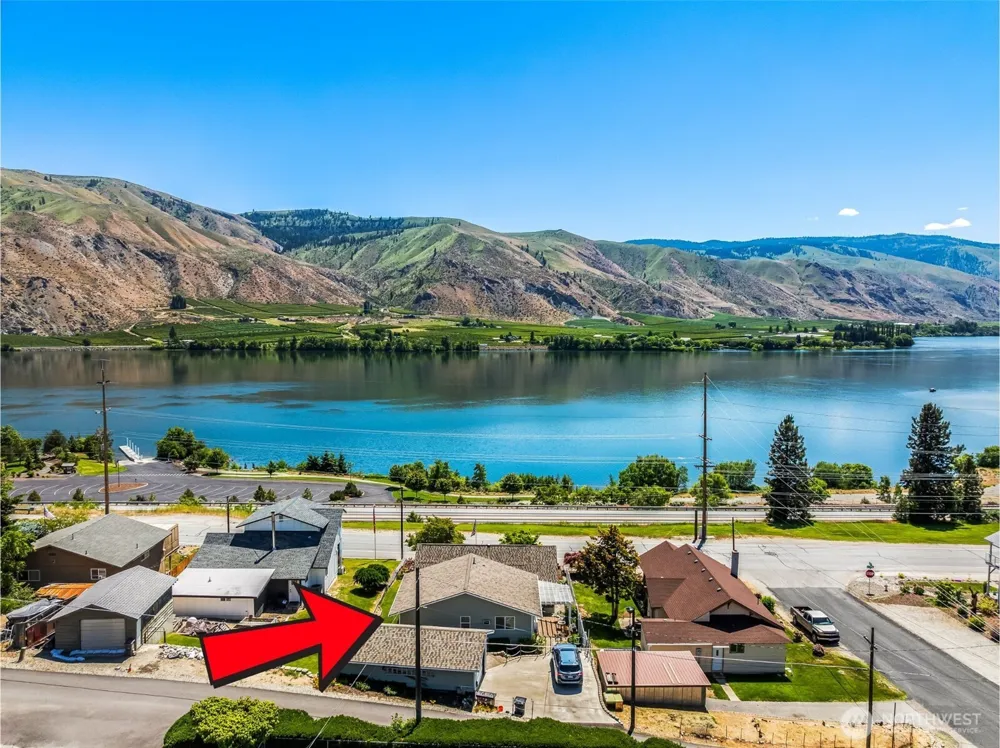 2548 Entiat Way Entiat, WA 98822