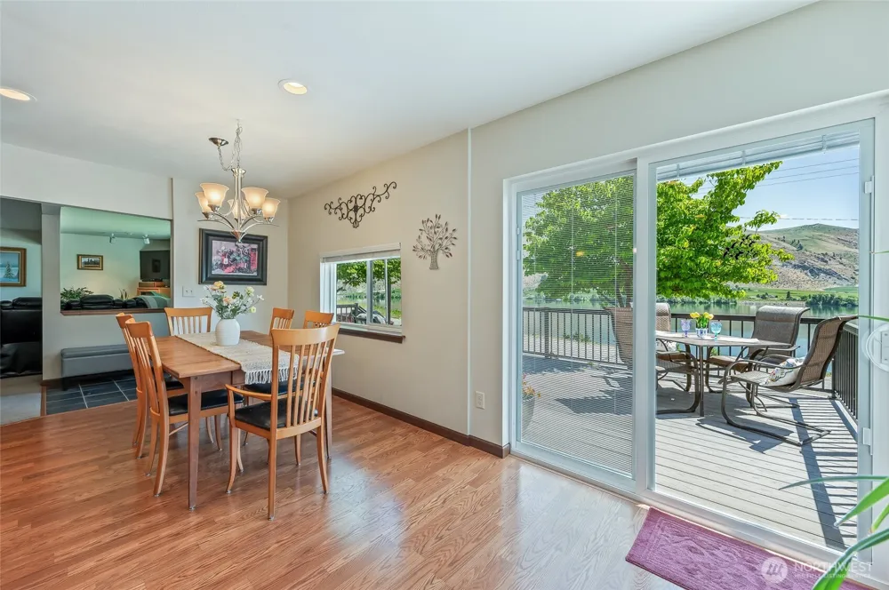2548 Entiat Way Entiat, WA 98822