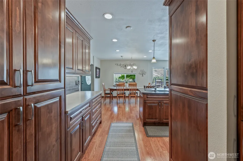 2548 Entiat Way Entiat, WA 98822