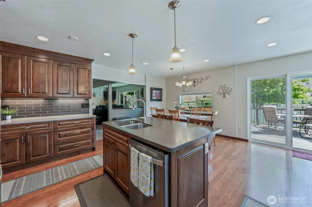 2548 Entiat Way Entiat, WA 98822