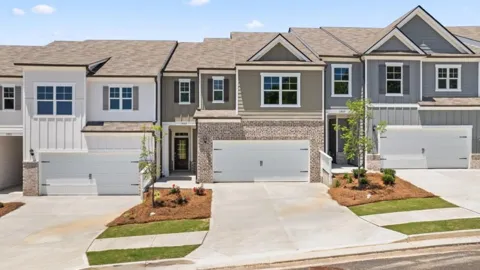 1805 Meadow Green Circle