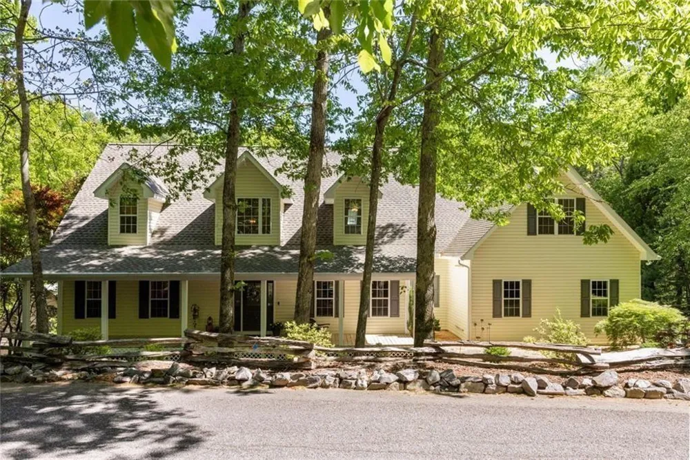 704 Riverbend Road Blairsville, GA 30512