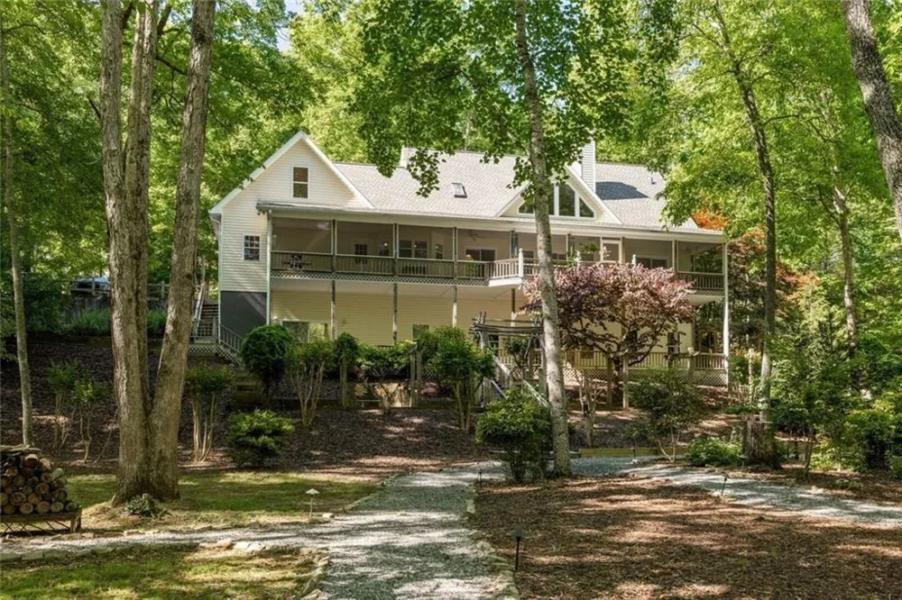 704 Riverbend Road Blairsville, GA 30512
