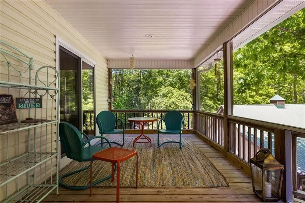 704 Riverbend Road Blairsville, GA 30512