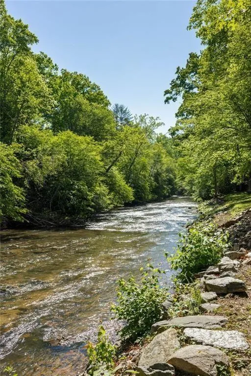 704 Riverbend Road Blairsville, GA 30512