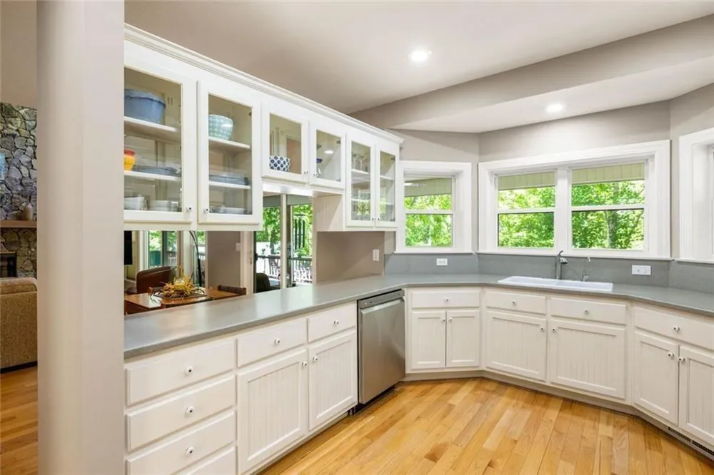 704 Riverbend Road Blairsville, GA 30512