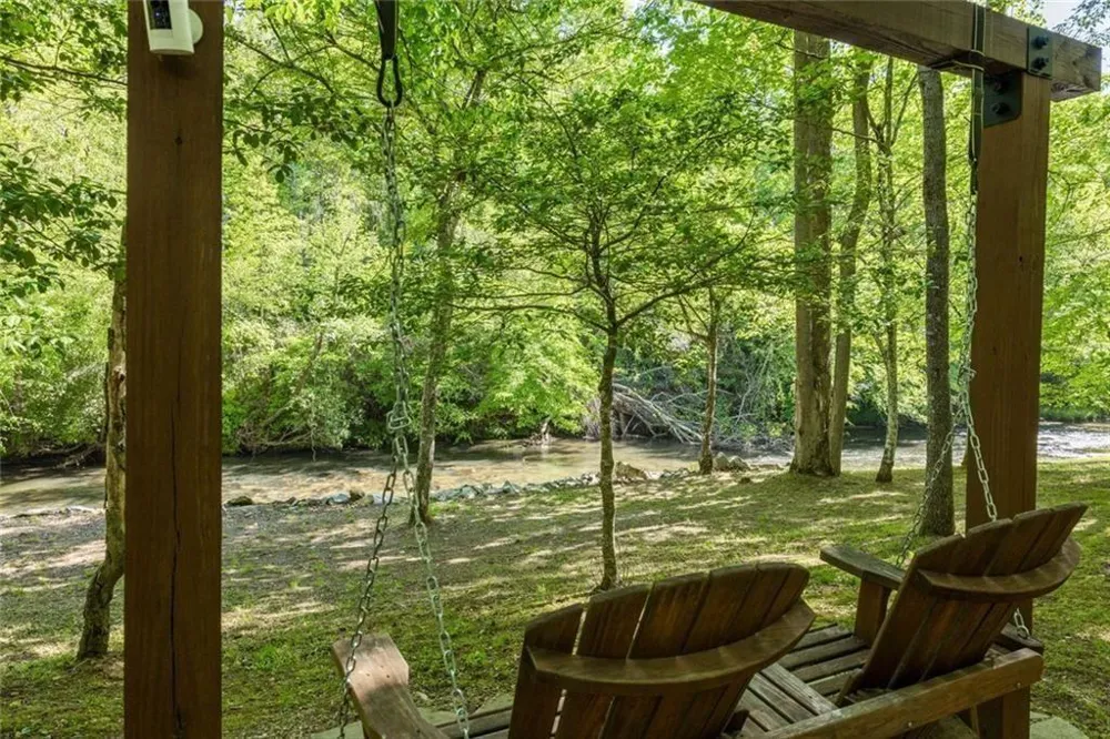 704 Riverbend Road Blairsville, GA 30512