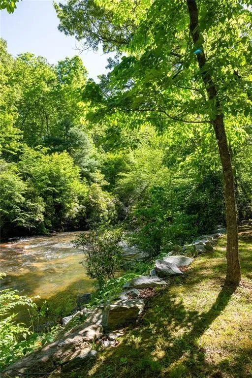 704 Riverbend Road Blairsville, GA 30512