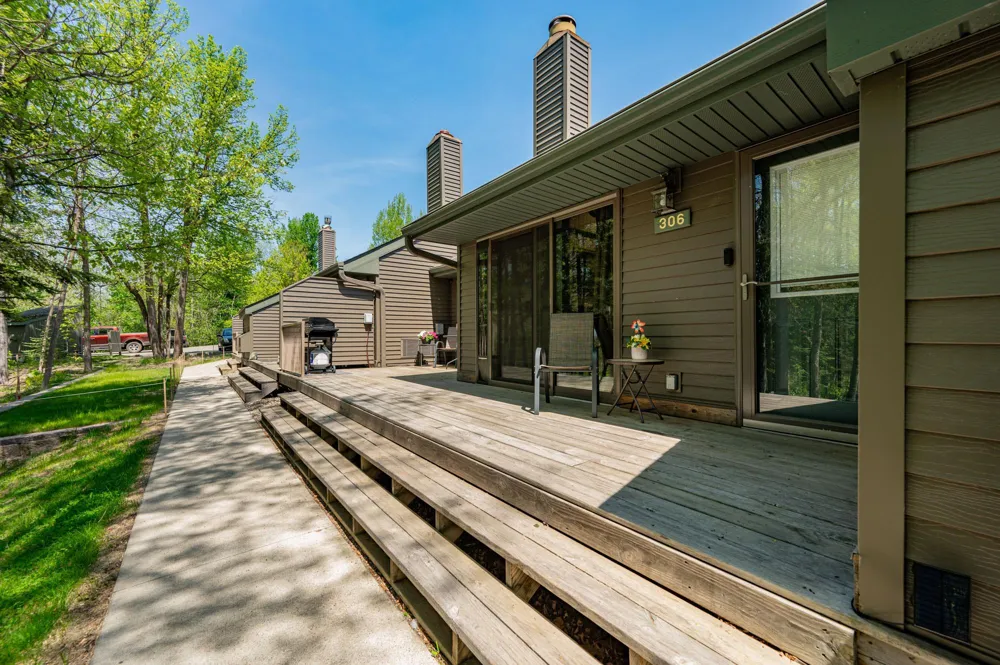306 Quadna Mountain Road Hill City, MN 55748