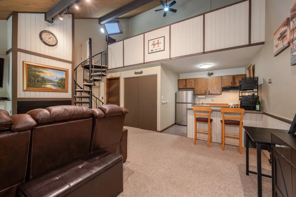 306 Quadna Mountain Road Hill City, MN 55748