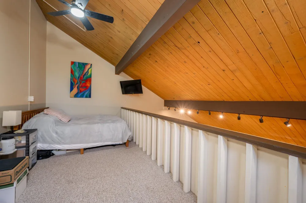 306 Quadna Mountain Road Hill City, MN 55748