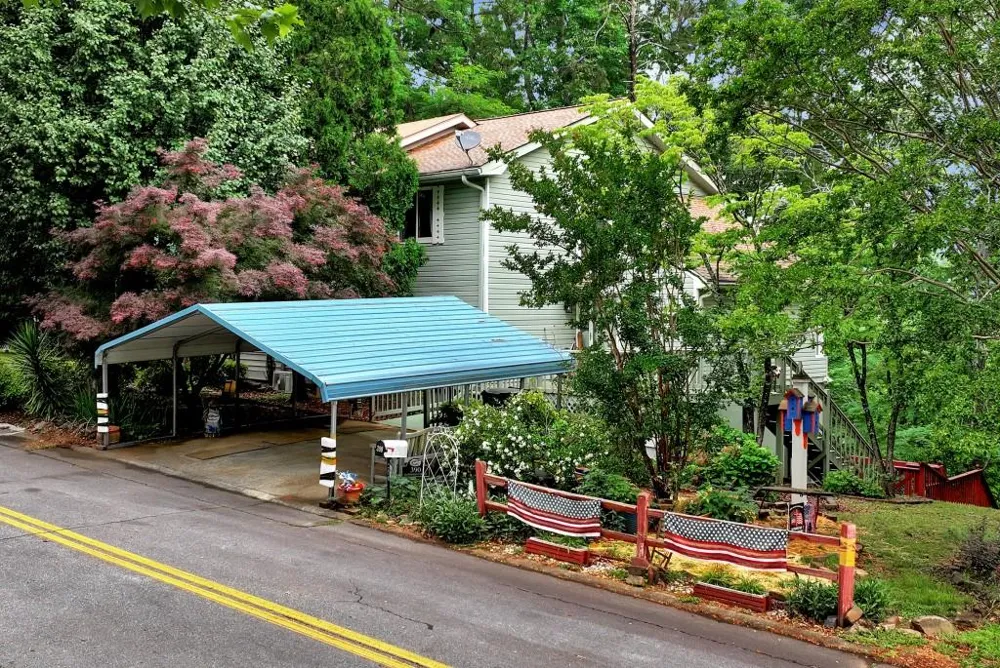 390 Alpenrosen Strasse Helen, GA 30545