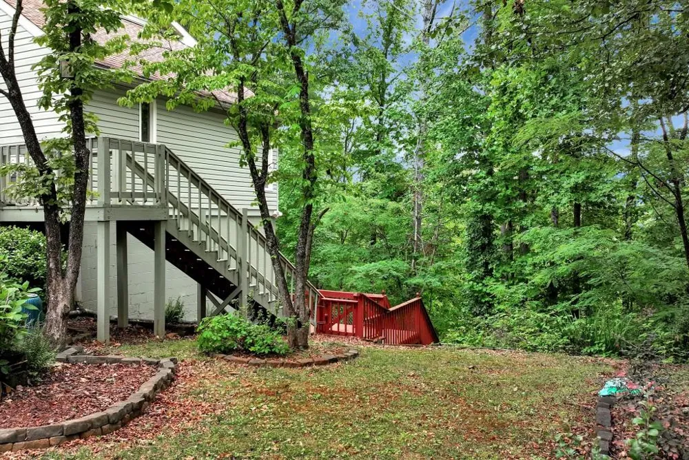 390 Alpenrosen Strasse Helen, GA 30545