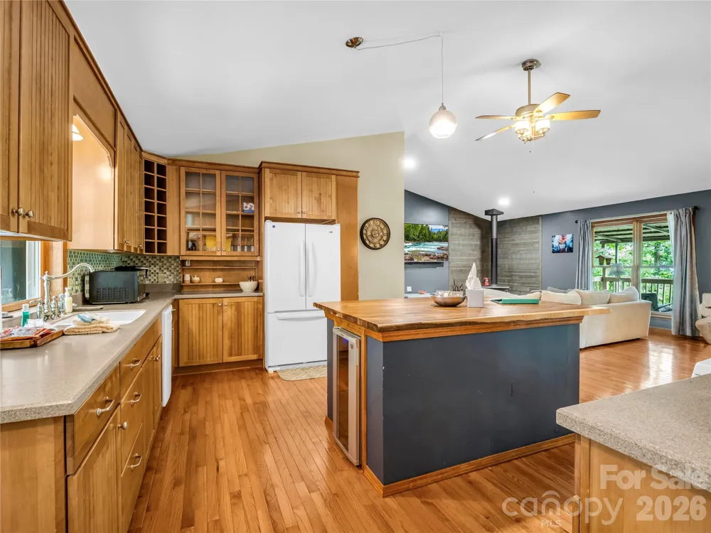 122 Raptor Court Lake Lure, NC 28746