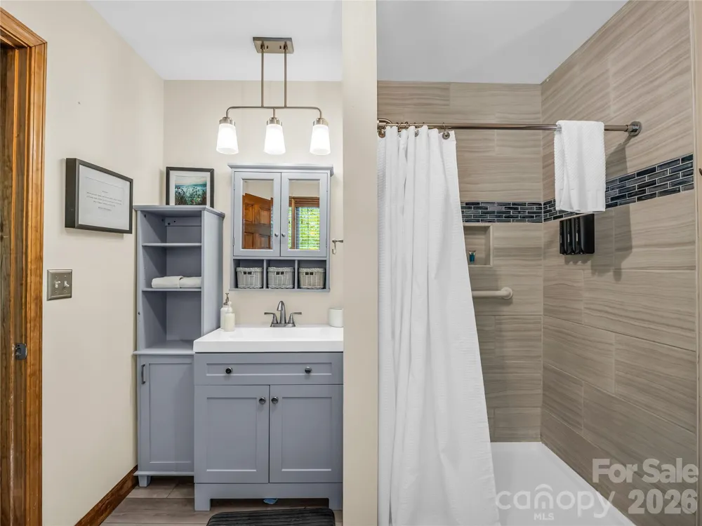 122 Raptor Court Lake Lure, NC 28746