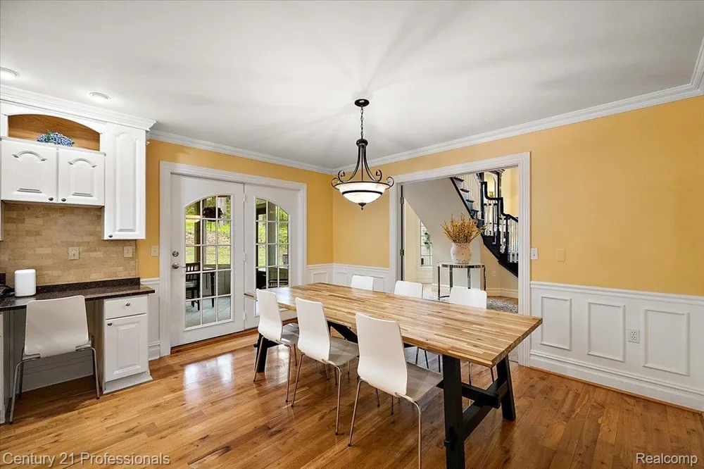 6705 College Park Drive Springfield Charter Township, MI 48346