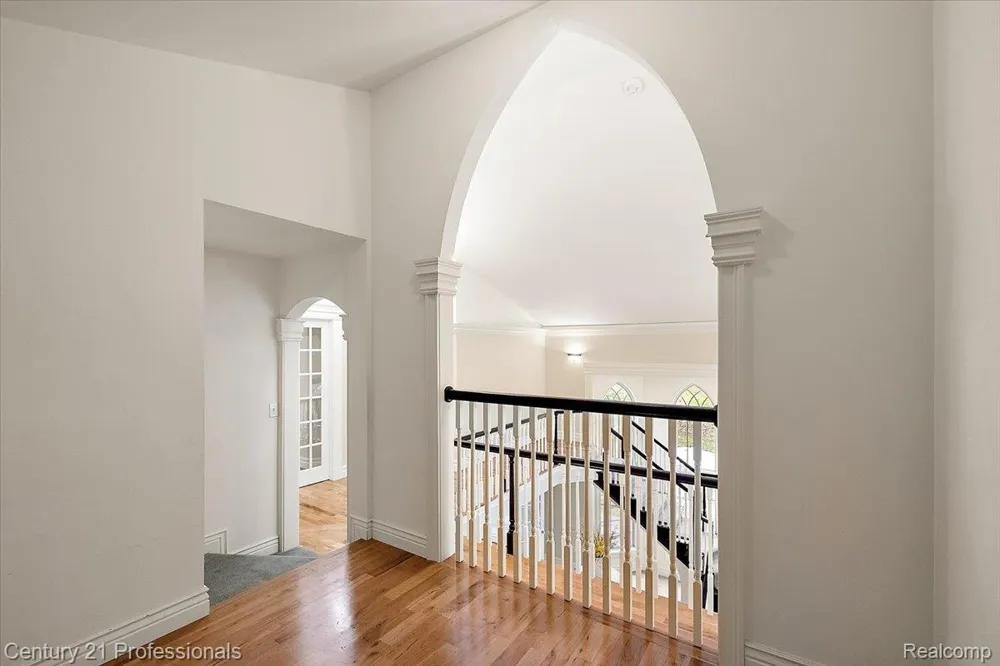 6705 College Park Drive Springfield Charter Township, MI 48346