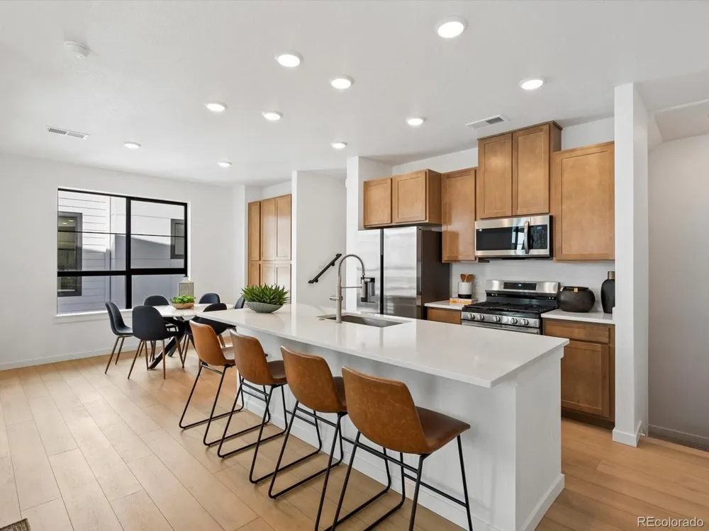 2062 S Holly Street #2 Denver, CO 80222