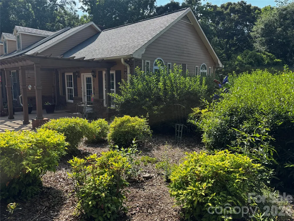 204 Old Stagecoach Road Lawndale, NC 28090