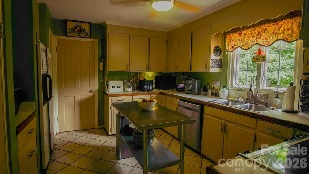 204 Old Stagecoach Road Lawndale, NC 28090