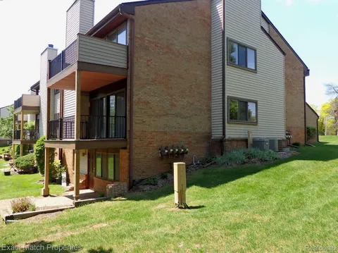 4411 Laurel Club Circle ##1