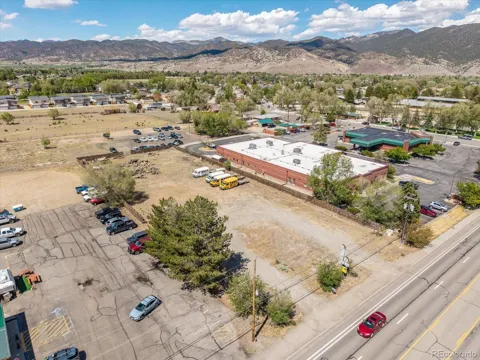 7335 W US Highway 50