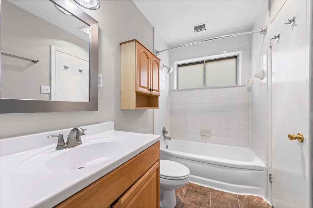 18628 Wakenden Street Redford Charter Township, MI 48240