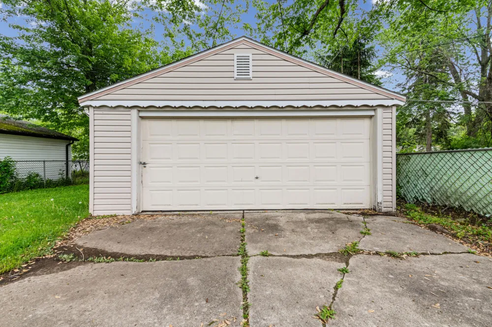 18628 Wakenden Street Redford Charter Township, MI 48240
