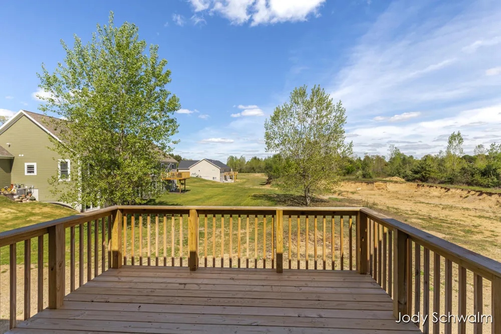 748 Noble Drive Belding City, MI 48809