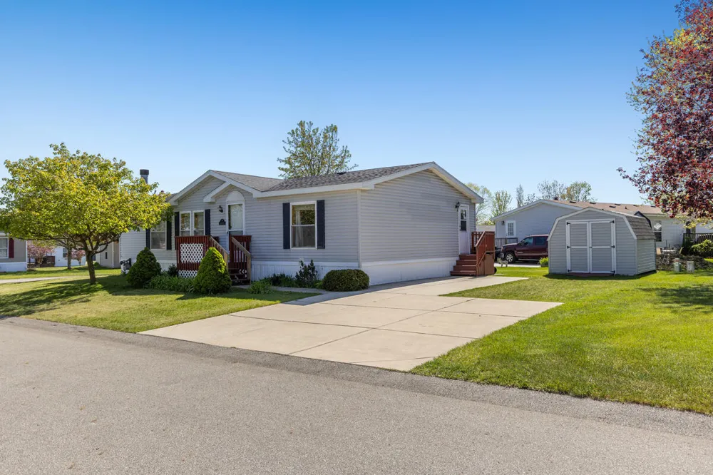 13735 Shamrock Lane Solon Township, MI 49319