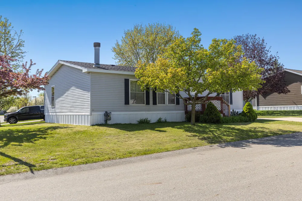 13735 Shamrock Lane Solon Township, MI 49319