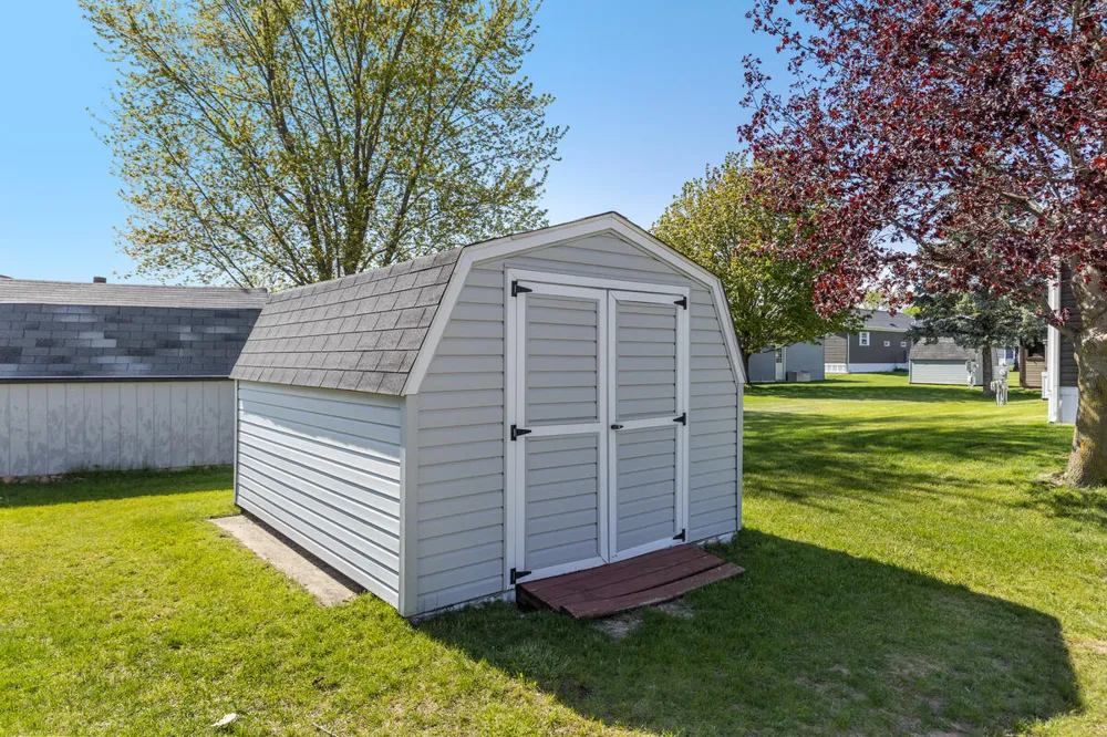 13735 Shamrock Lane Solon Township, MI 49319