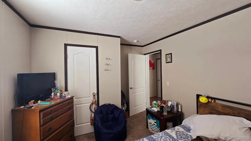 528 ELMWOOD LANE Columbus Township, MI 48063
