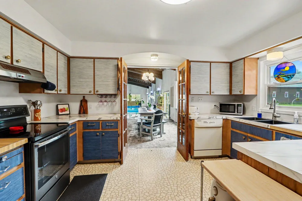 29561 E Red Arrow Highway Antwerp Township, MI 49079