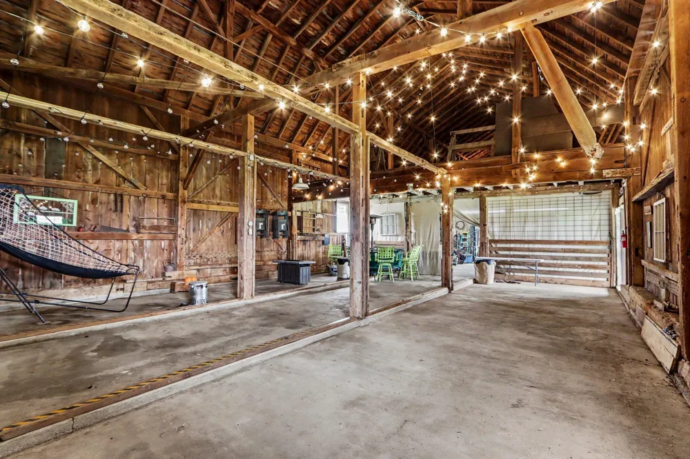 29561 E Red Arrow Highway Antwerp Township, MI 49079