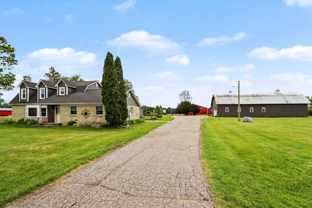 29561 E Red Arrow Highway Antwerp Township, MI 49079