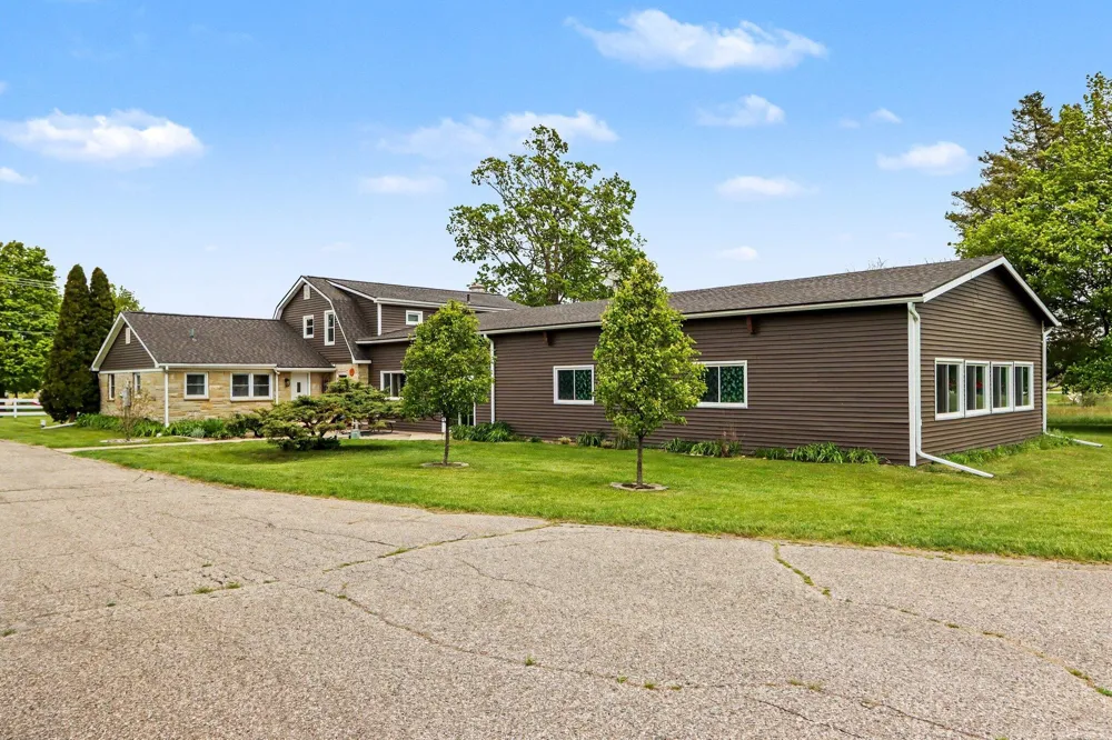 29561 E Red Arrow Highway Antwerp Township, MI 49079