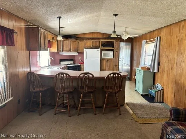 3727 Boardwalk Way NE Rapid River Township, MI 49659