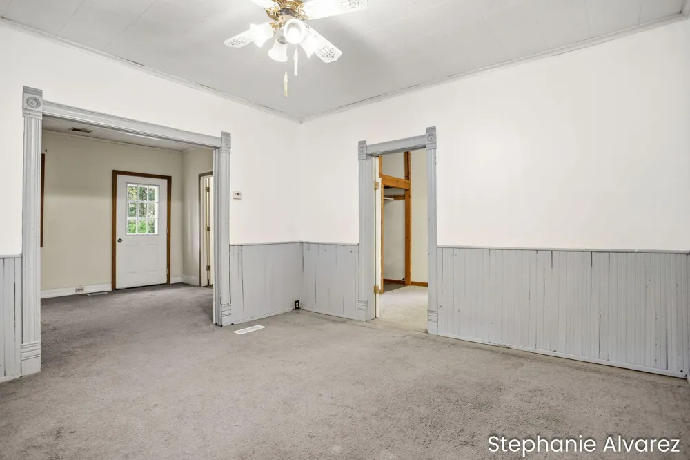 1560 E McMillan Road Dalton Township, MI 49445
