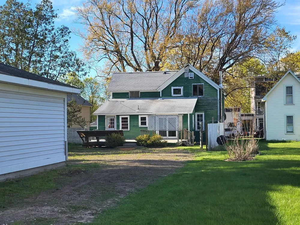 10135 W Front Street Empire Township, MI 49630