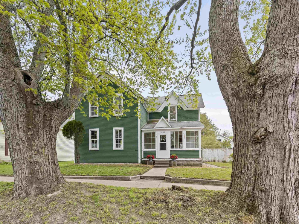 10135 W Front Street Empire Township, MI 49630