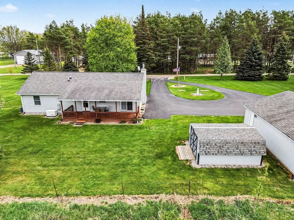 437 4th Street Cumming Township, MI 48635