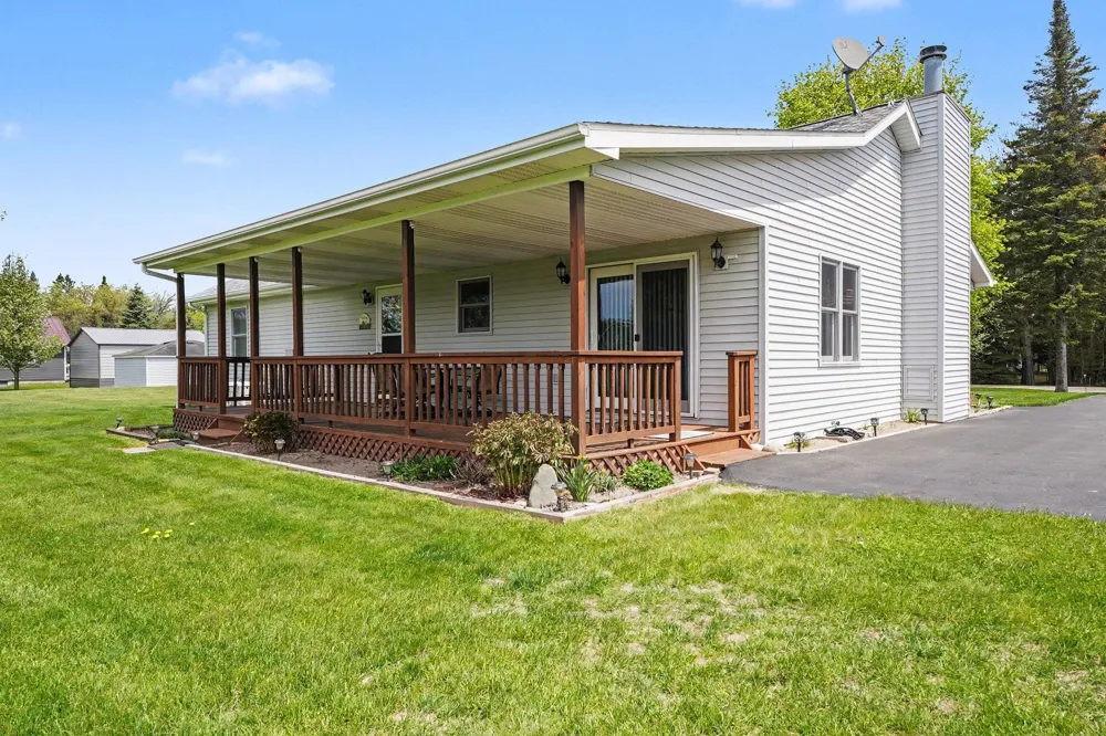 437 4th Street Cumming Township, MI 48635