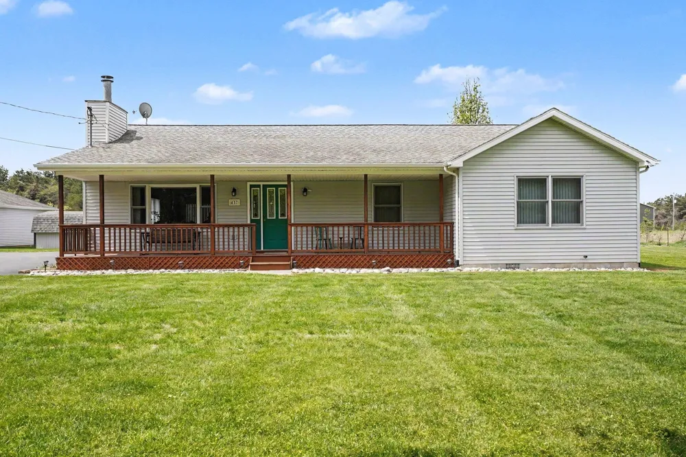 437 4th Street Cumming Township, MI 48635