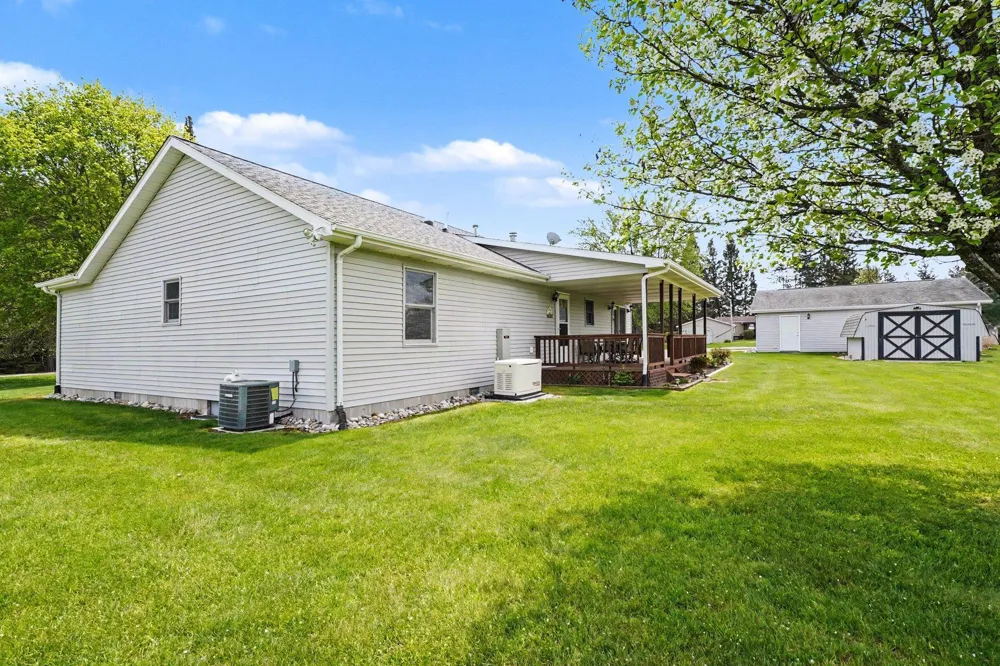 437 4th Street Cumming Township, MI 48635