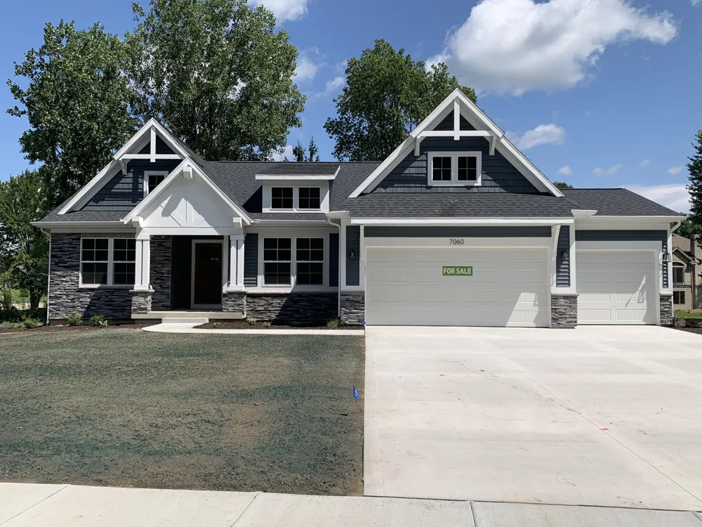 7060 Pinehurst Drive NE Cannon Township, MI 49341